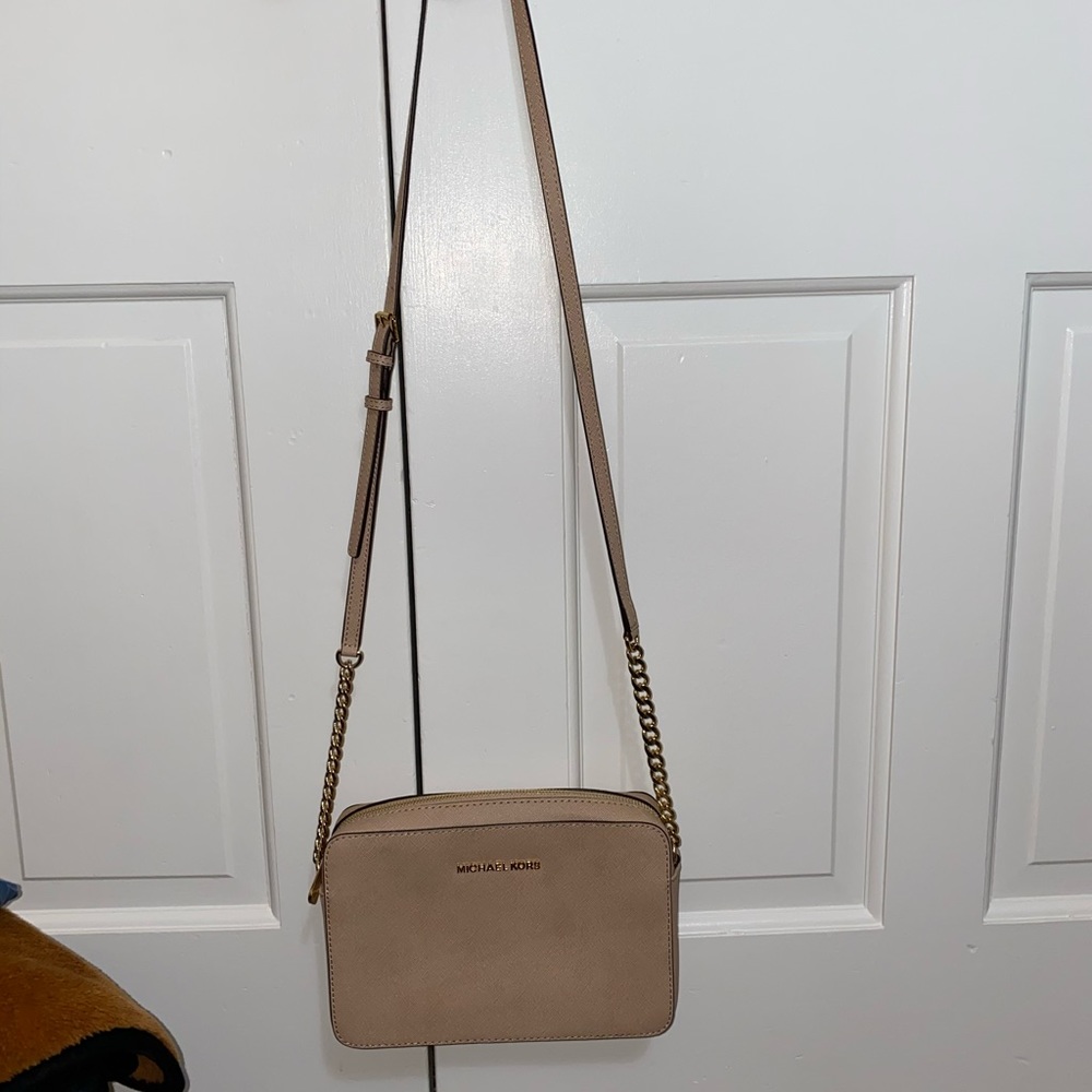 Michael Kors Cross body purse